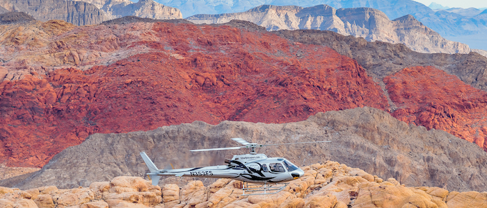 This awesome 30 minute Red Rock Canyon and Las Vegas Strip helicopter flight begins with an amazing flight as your helicopter heads towards the stunning Red Rock Mountain Range.